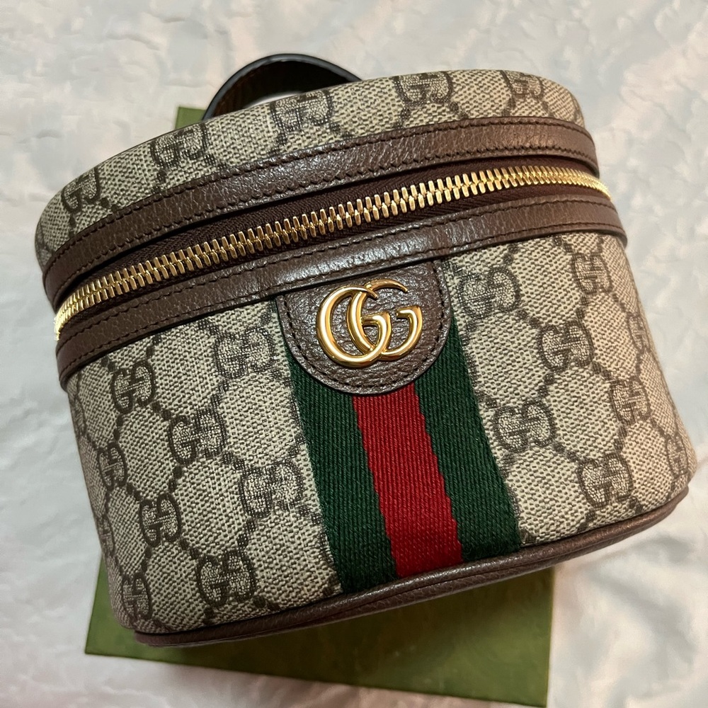 Brand new Gucci Ophidia cosmetic case.